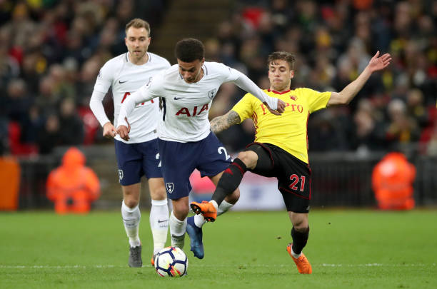 役中脱颖而 役中脱颖而